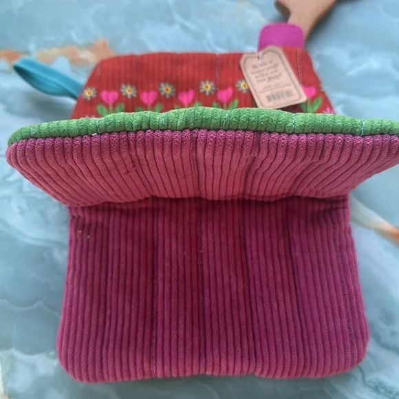 Oven Mitt And Wooden Spoon Set Cottage by Natural Life