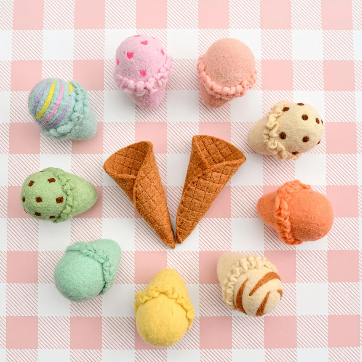 Tara Treasures | Felt Wafer Cones and 9 Ice Cream Scoops Set