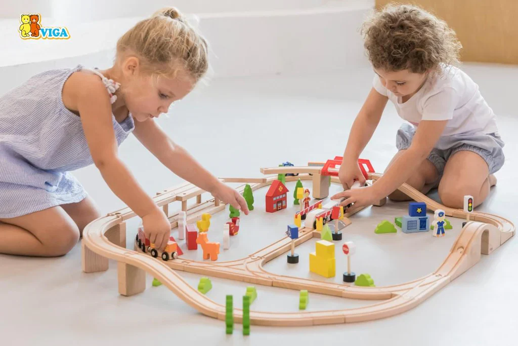 VIGA Toys | Wooden Train Set 90 Piece