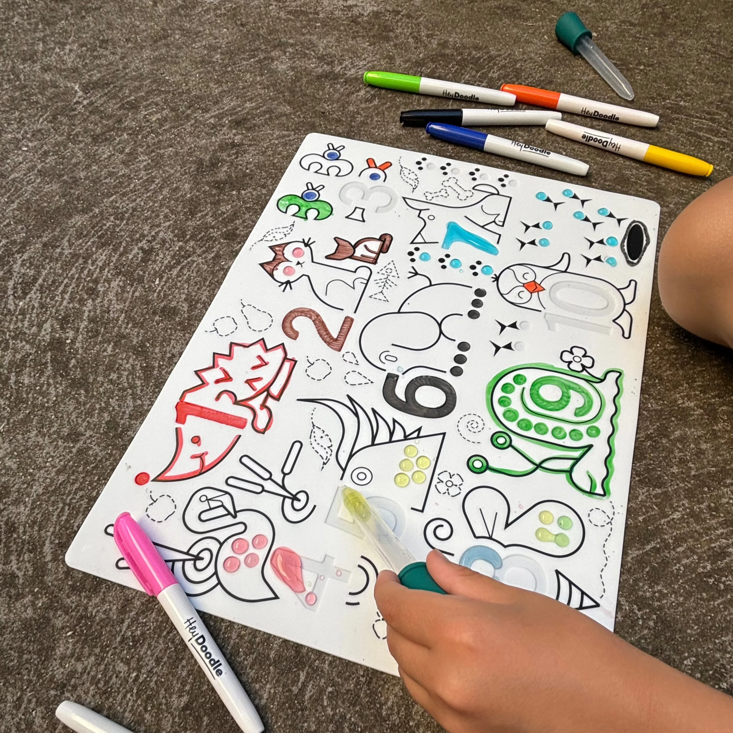 HeyDoodle Reusable Silicone Play Mats