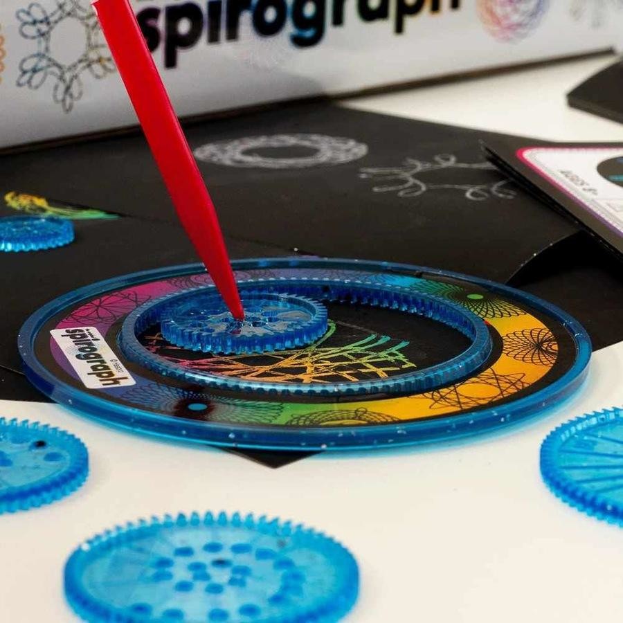 The original spirograph scratch and shimmer