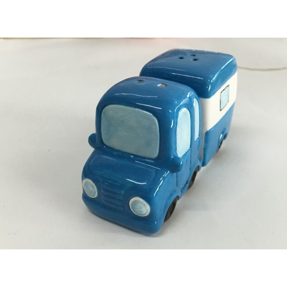 Unique Salt And Pepper Shakers | Car And Caravan