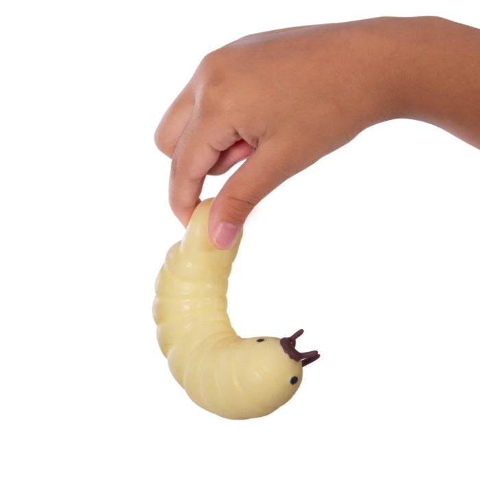 Aussie animals grub in a tub