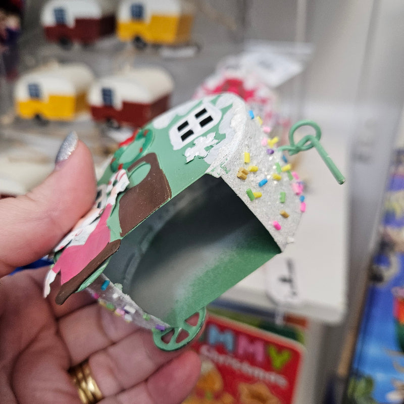 Caravan Christmas Decoration | Santa Caravan