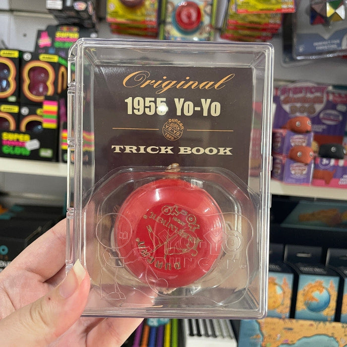 Duncan vintage yo-yo in case with original trick book