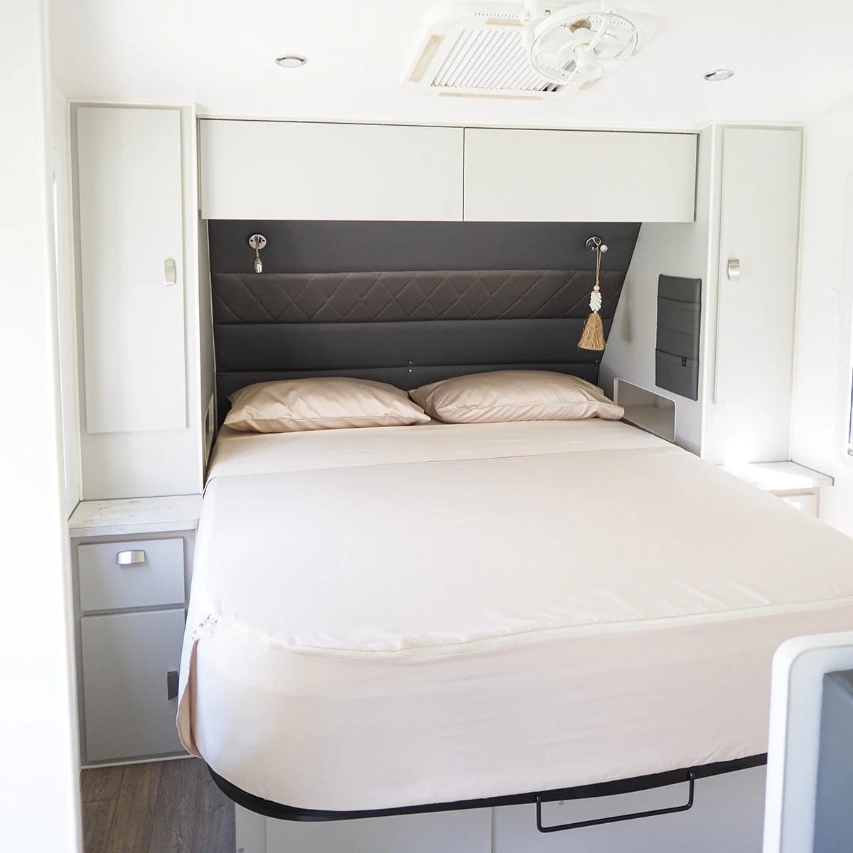 PRE ORDER MeanderWild | Caravan Queen Sheet Set