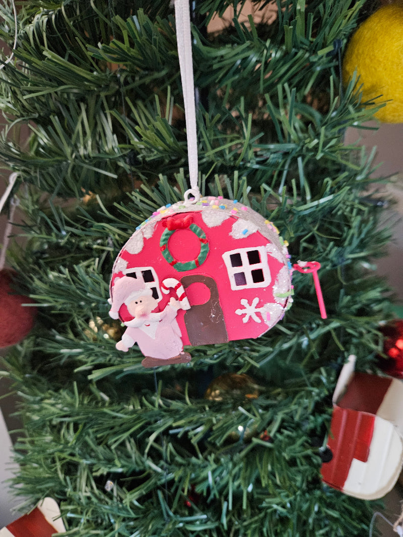 Caravan Christmas Decoration | Santa Caravan