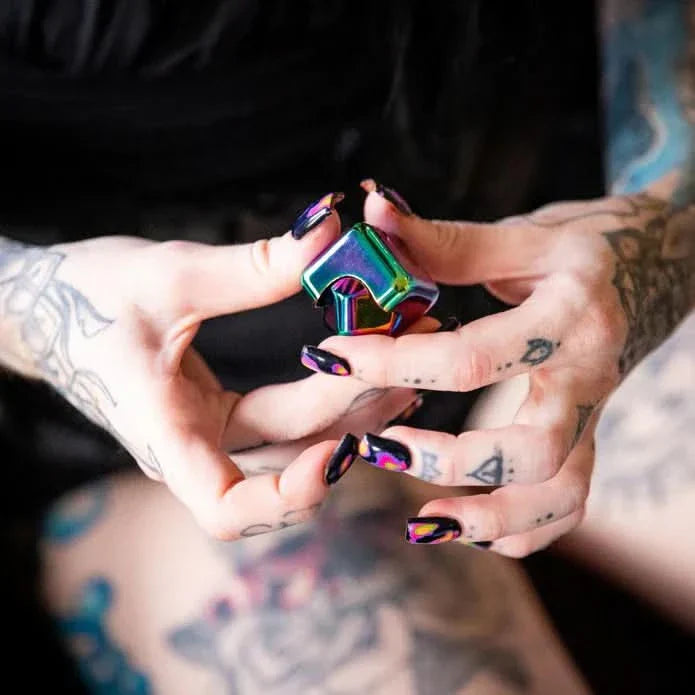 Kaiko | Oil Slick Square Spinning Cube