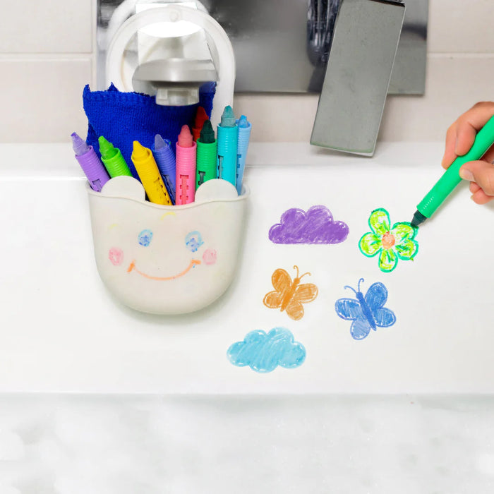Bath crayon station