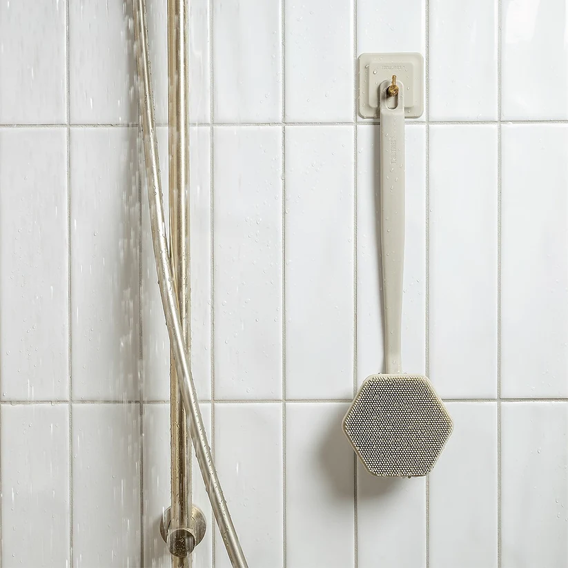 Tooletries | The Back Scrubber And Hook