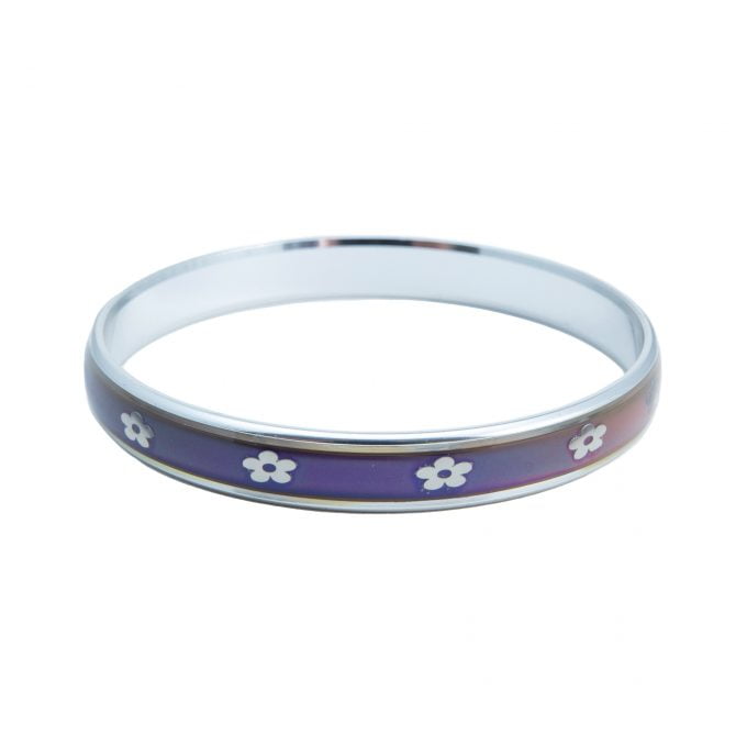Silver mood bangle with colour-changing band and white flower motifs — Adventure Awaits