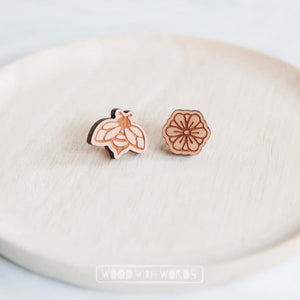 Wood With Words Stud Earrings - Bee Blossom